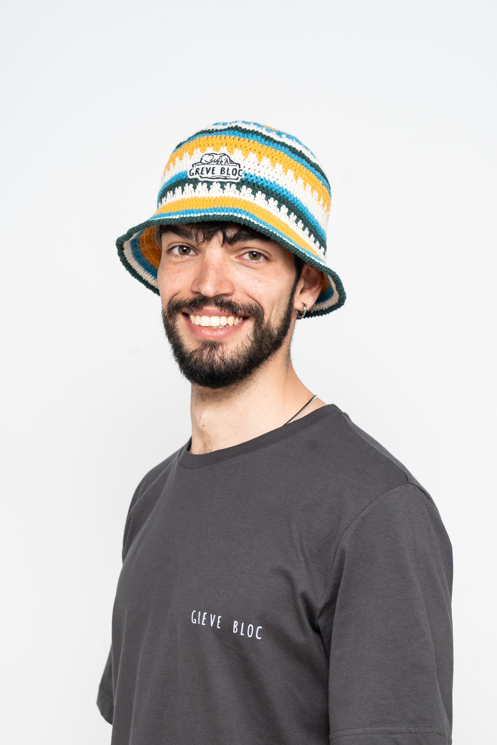 Bucketsunv_a1-2.jpg