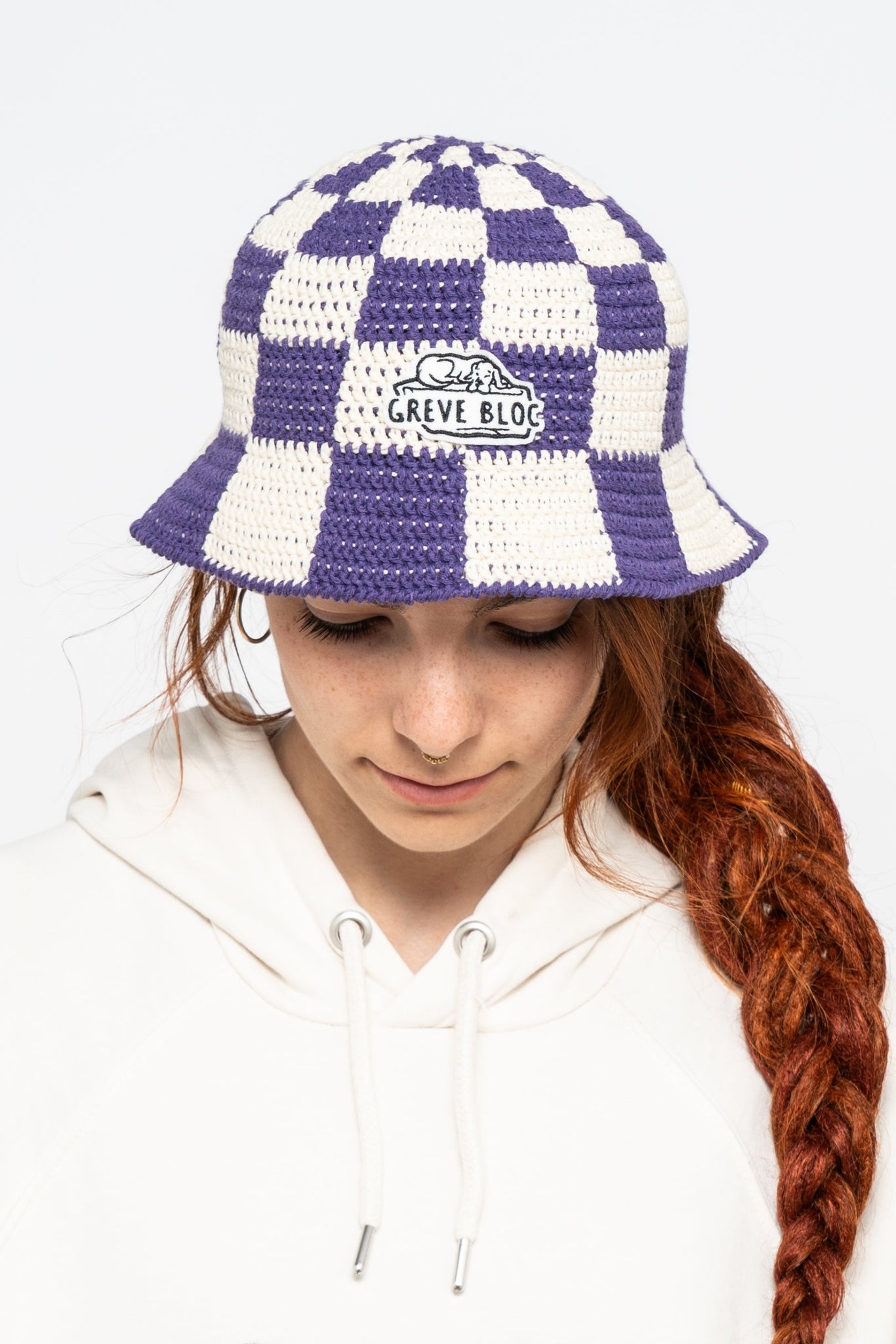 Bucket hat "Chess" purple and white