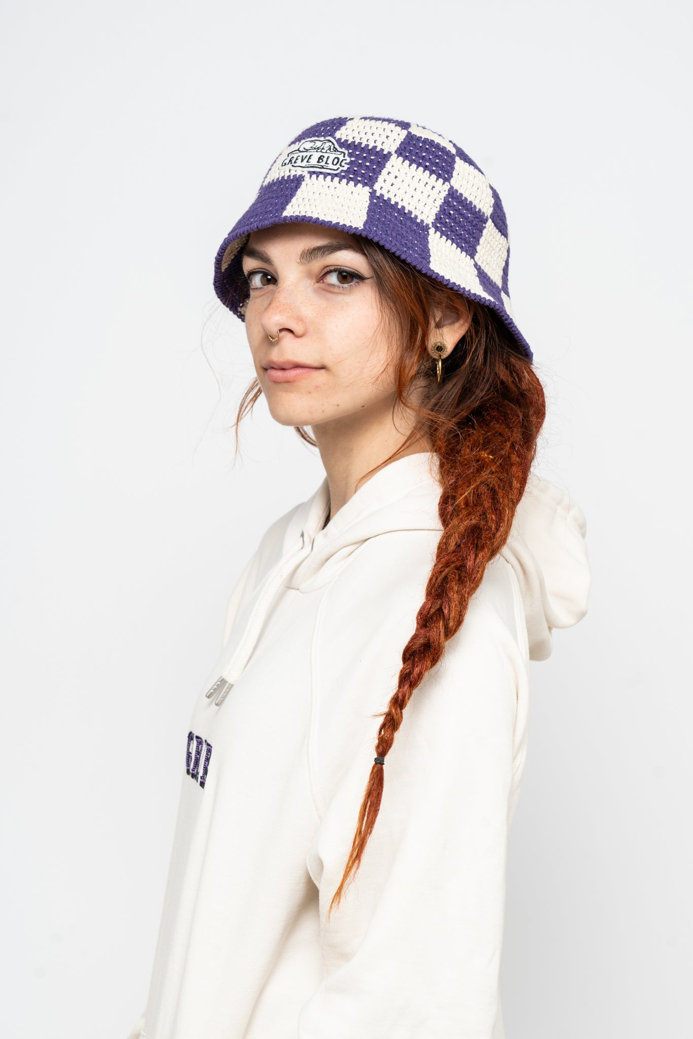Bucket hat "Chess" purple and white